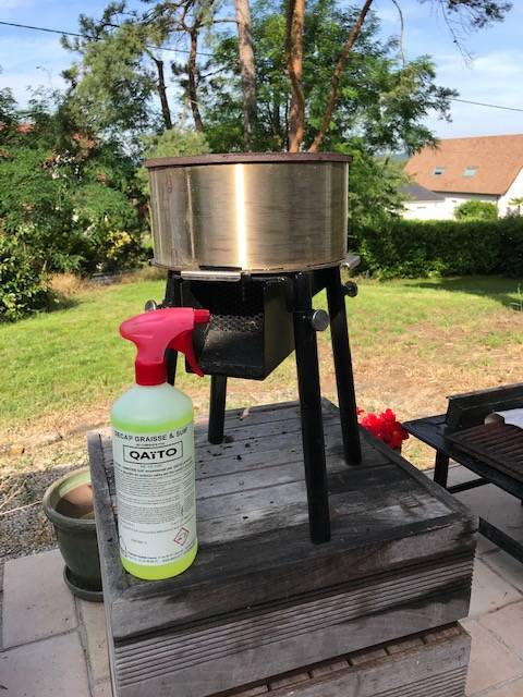 comment nettoyer mon barbecue avec un produit naturel après une bonne grillade
