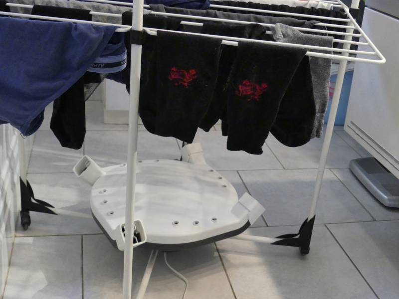 Comment faire sécher son linge efficacement au sous-sol à Paris : solution économique et écologique pour petits espaces