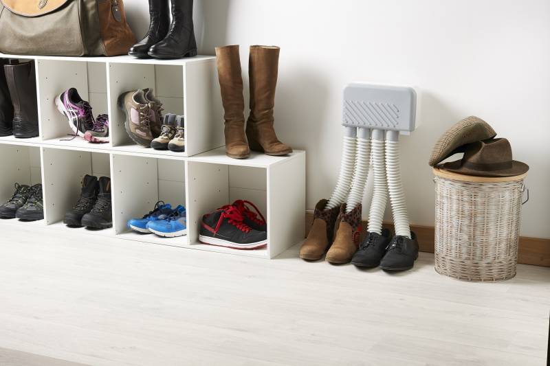 Installation facile du sèche-chaussures COZZIMO